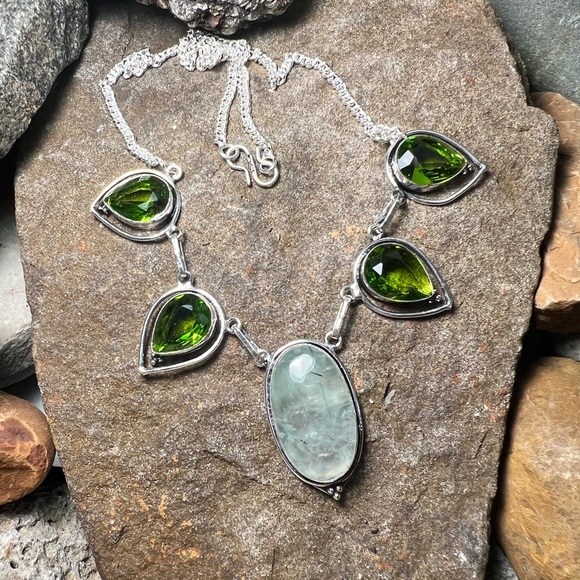 Hand Crafted Jewelry - Prehnite & peridot necklace